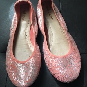 Hush puppies flats